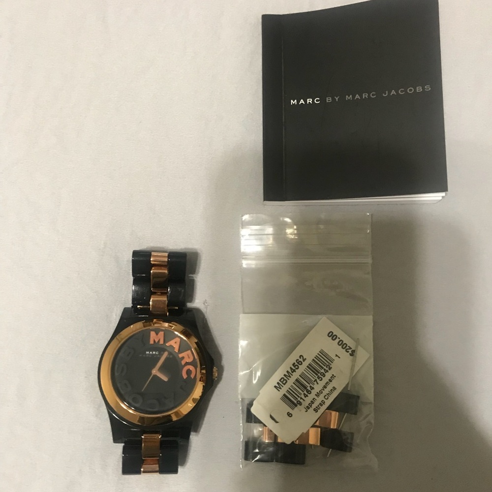 Marc Jacobs Watch Rose gold/ black Style MBM4562